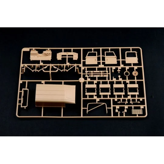 Defender110 HardTop, 1/35 - Hobby Boss 82448