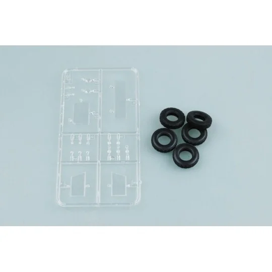 Defender110 HardTop, 1/35 - Hobby Boss 82448