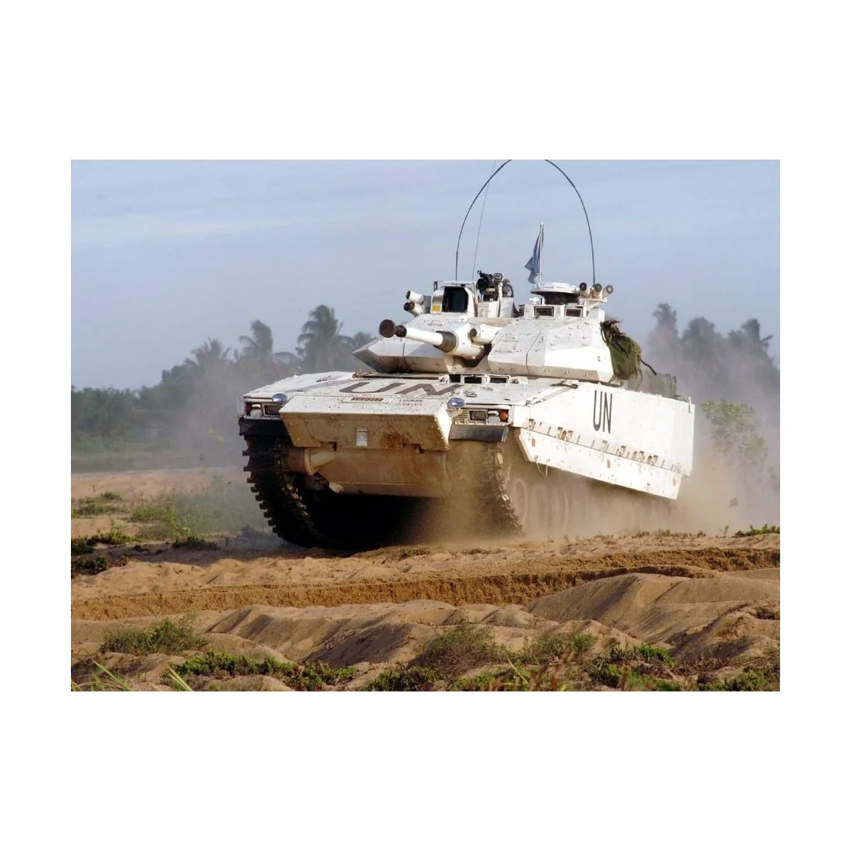 Sweden CV90-40C IFV/W Add. a.-r. Armour, 1/35 - Hobby Boss 82475