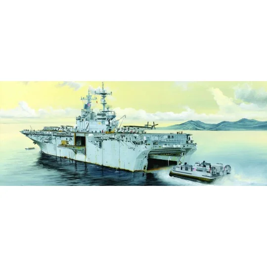 USS Essex LHD-2, 1/700 - Hobby Boss 83403 USS Essex LHD-2, 1/700 - Hobby Boss 83403
