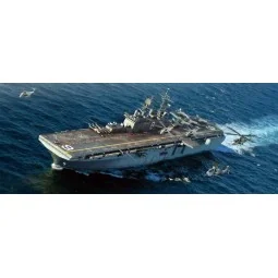 USS Bonhomme Richard LHD-6, 1/700 - Hobby Boss 83407