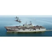 USS Iwo Jima LHD-7, 1/700 - Hobby Boss 83408