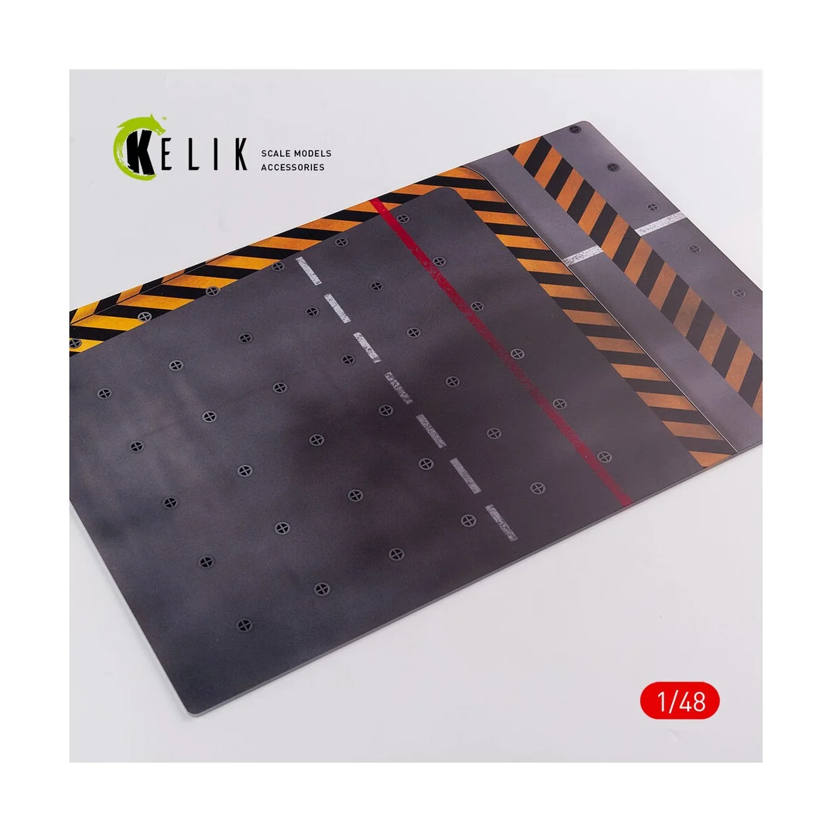 HMS Queen Elizabeth R08 - Acrylic 3 mm (410 x 270 mm) (410 g), 1/48...