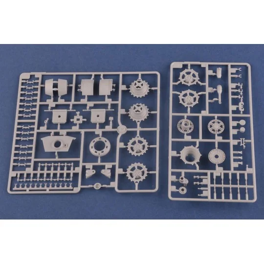 Pz.Kpfw.VI Sd.Kfz.181 Tiger II(Henschel, 1/35 - Hobby Boss 84533 Pz.Kpfw.VI Sd.Kfz.181 Tiger II(Henschel, 1/35 - Hobby Boss 84533