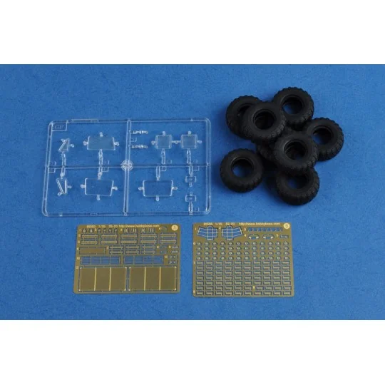 Soviet SS-23 Spider Tactical Ballistic M, 1/35 - Hobby Boss 85505