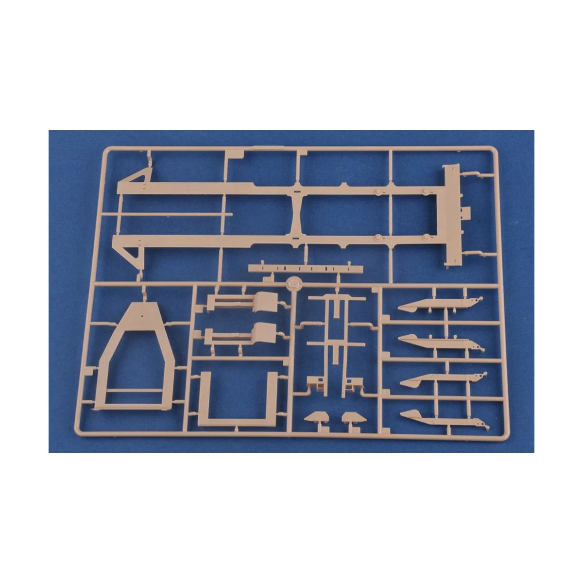 M911 C-HET w/m747 Heavy Equipment Semi- Trailer - Hobby Boss 85519