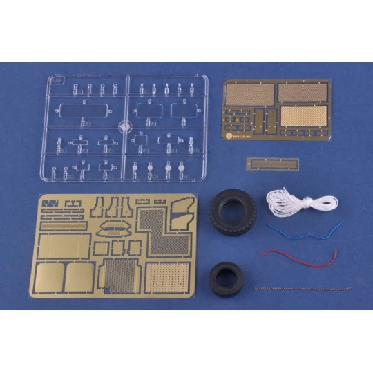 M911 C-HET w/m747 Heavy Equipment Semi- Trailer, 1/35 - Hobby Boss ...