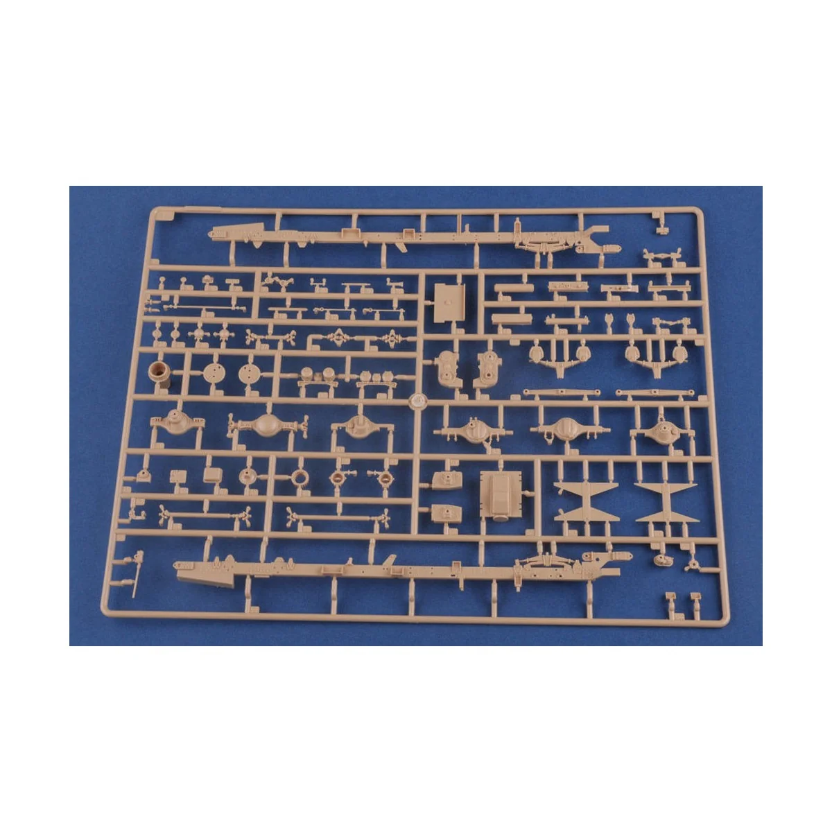 M911 C-HET w/m747 Heavy Equipment Semi- Trailer, 1/35 - Hobby Boss ...