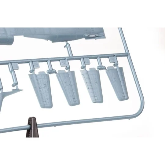 ACES OF THE EIGHTH DUAL COMBO 1/72 EDUARD-LIMITED - Eduard Plastic ...