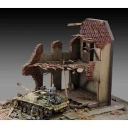 Internal house ruin - Royal Model RM014