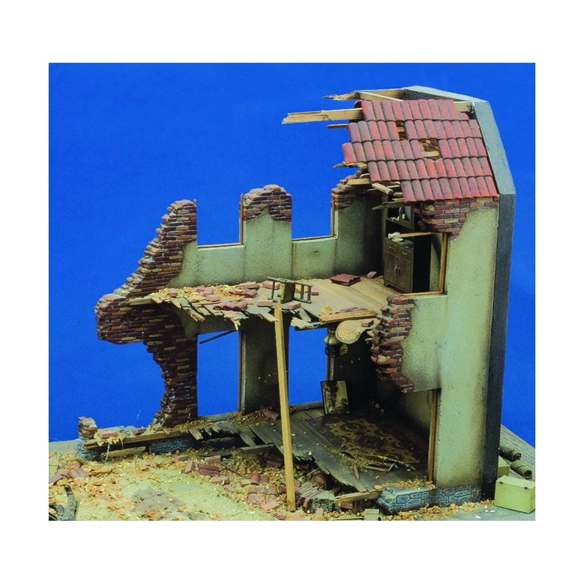 Internal house ruin, 1/35 - Royal Model RM014