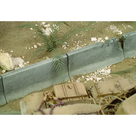 Road accessories n.1, 1/35 - Royal Model RM084