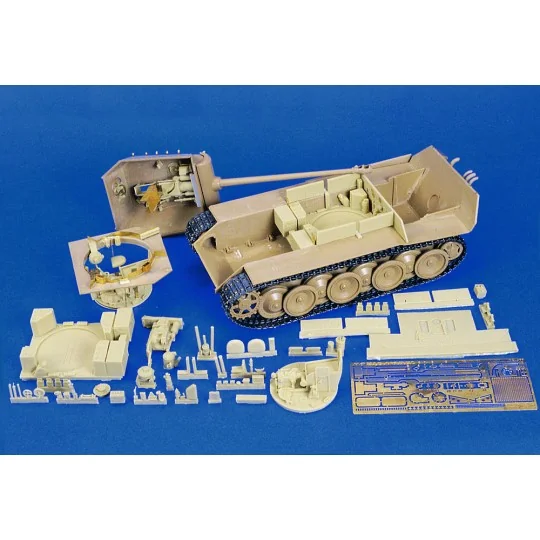 Panther A interior details n.2 - Royal Model RM098