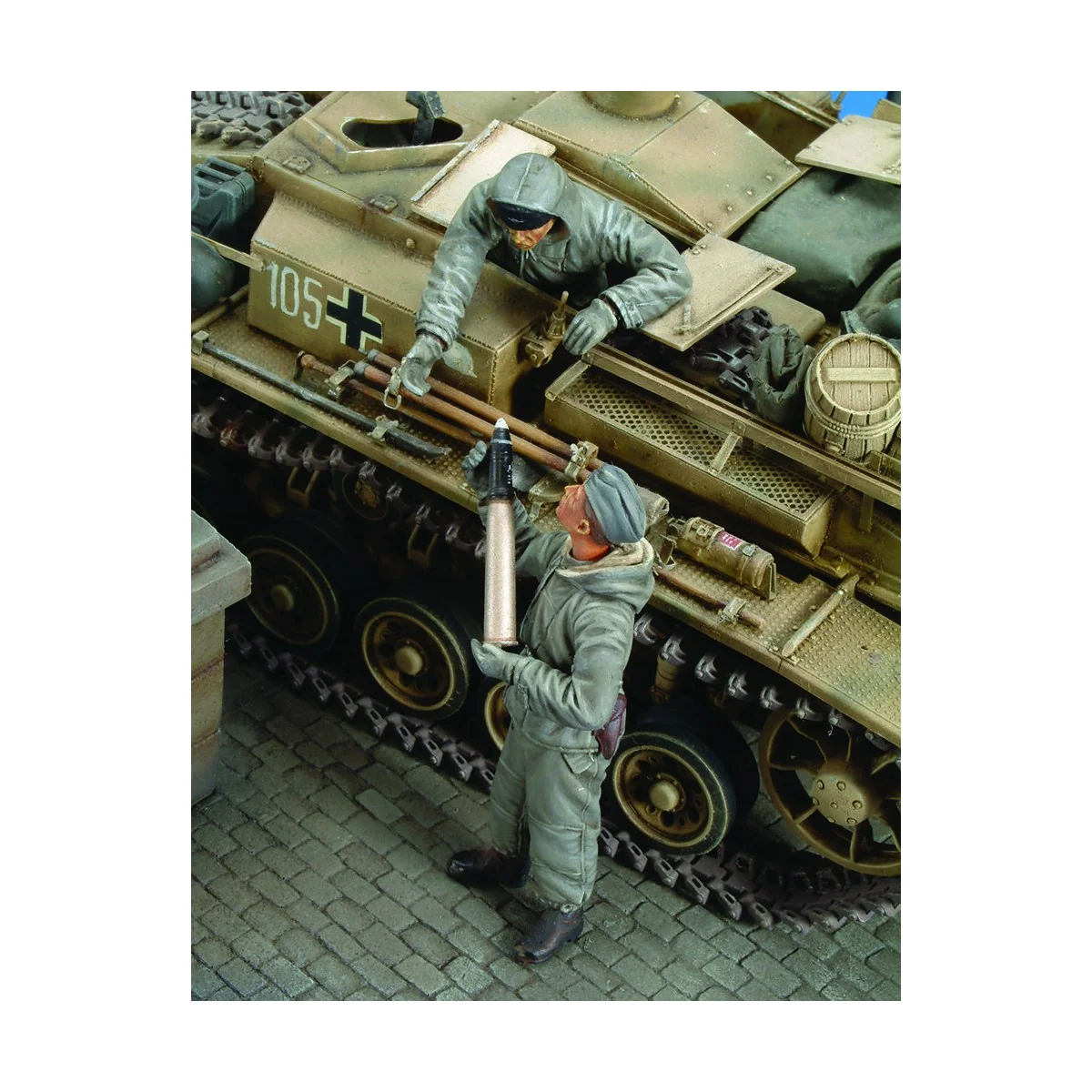Stug III Crew German - WWII (Russia ' 43) 1+1/2 fig. - Royal Model ...