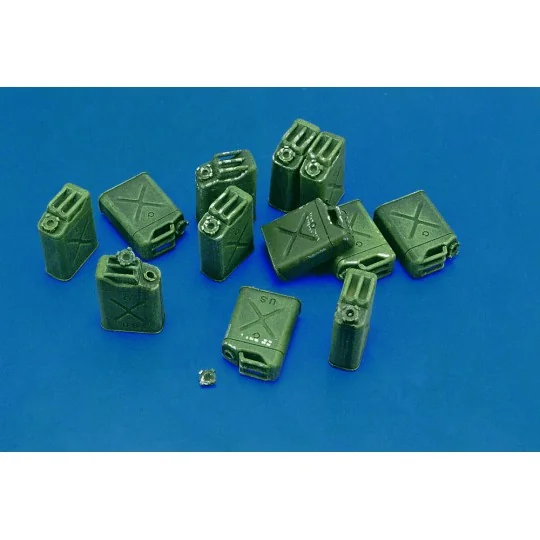 U.S. jerricans-WWII, 1/35 - Royal Model RM155