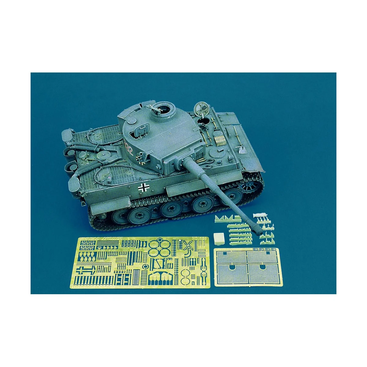 Tiger I fruhe produktion, 1/35 - Royal Model RM158