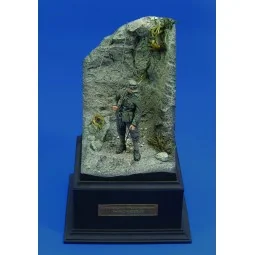 Unterofizier Gebirgstruppe - WWII 'with base', 1/35 - Royal Model R...