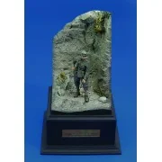 Unterofizier Gebirgstruppe - WWII 'with base', 1/35 - Royal Model R...
