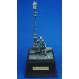 Italian Officer Btg. Azzurro (with base) WWII - Royal Model RM194