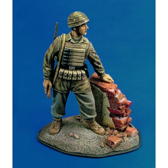 Italian paratrooper - WWII - Royal Model RM213