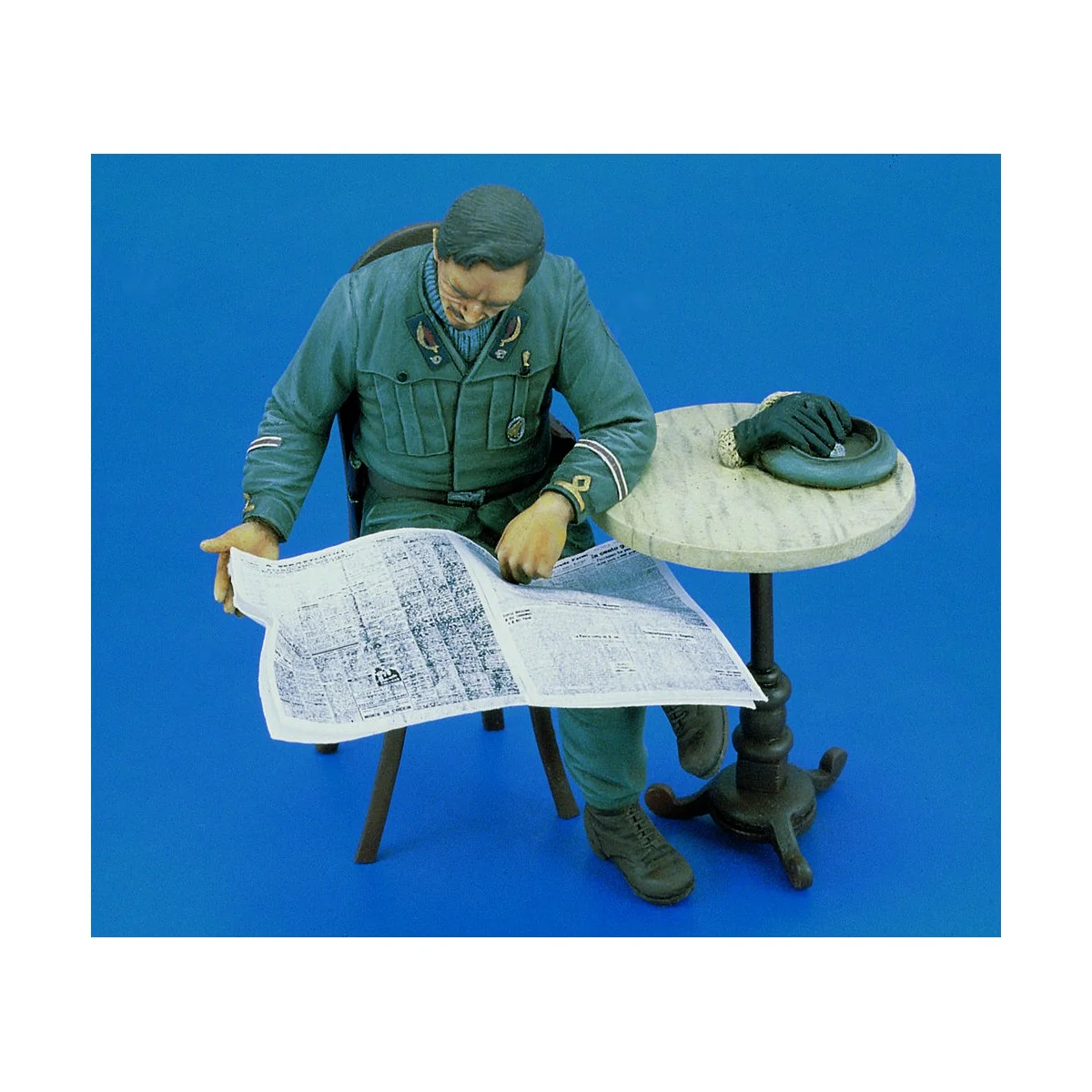 Italian Officer - WWII, 1/35 - Royal Model RM215