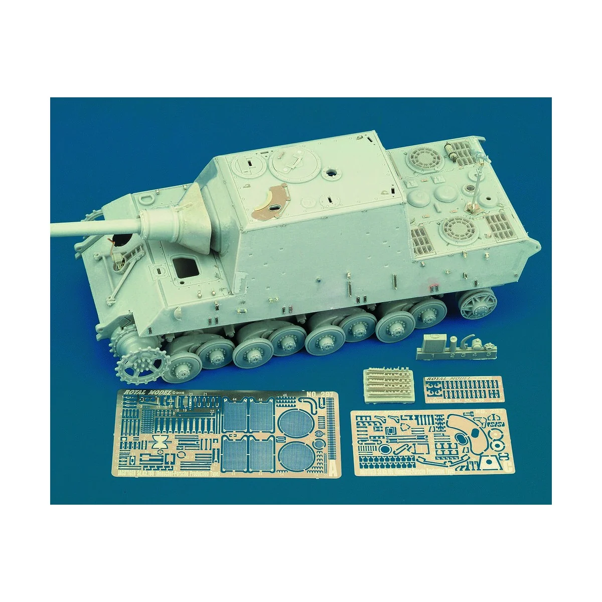 Jagdtiger Sd.Kpz. 186 Henschel-Porsche Type, 1/35 - Royal Model RM297
