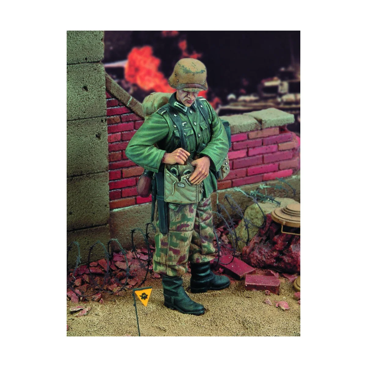 German engineer-WWII - Royal Model RM334