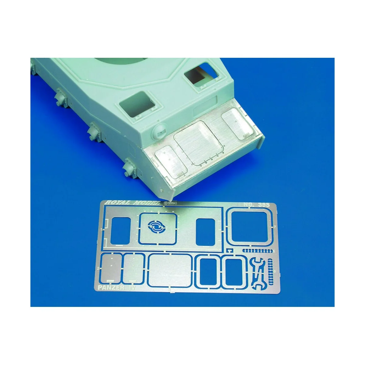 Panzer IV Transmission Cover (for Dragon kit) - Royal Model RM361