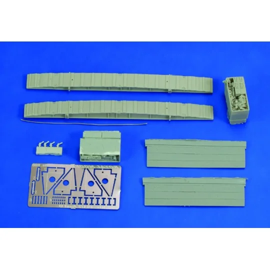 Sd.Kfz. 251/7 Ausf. D part 1 (for Tamiya kit), 1/35 - Royal Model R...