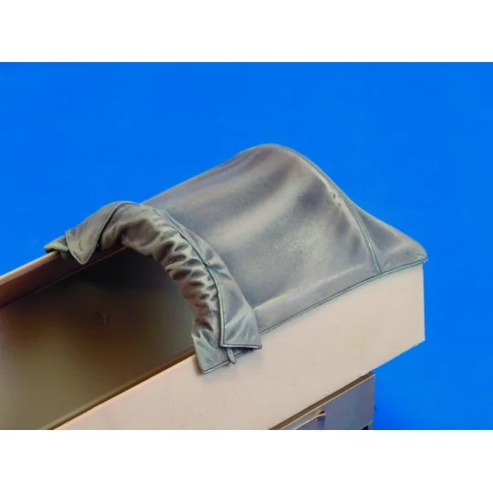 Canvas Cover Sd. Kfz. D-No. 1 - Royal Model RM378