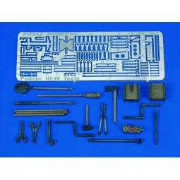 Pz. III-IV Tools & Holders-WWII, 1/35 - Royal Model RM437