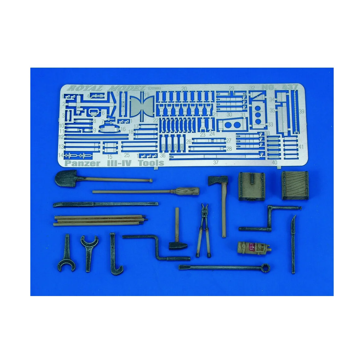 Pz. III-IV Tools & Holders-WWII - Royal Model RM437