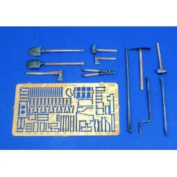 SD. Kfz. 250/251 Tool & Holder Set-WWII, 1/35 - Royal Model RM498