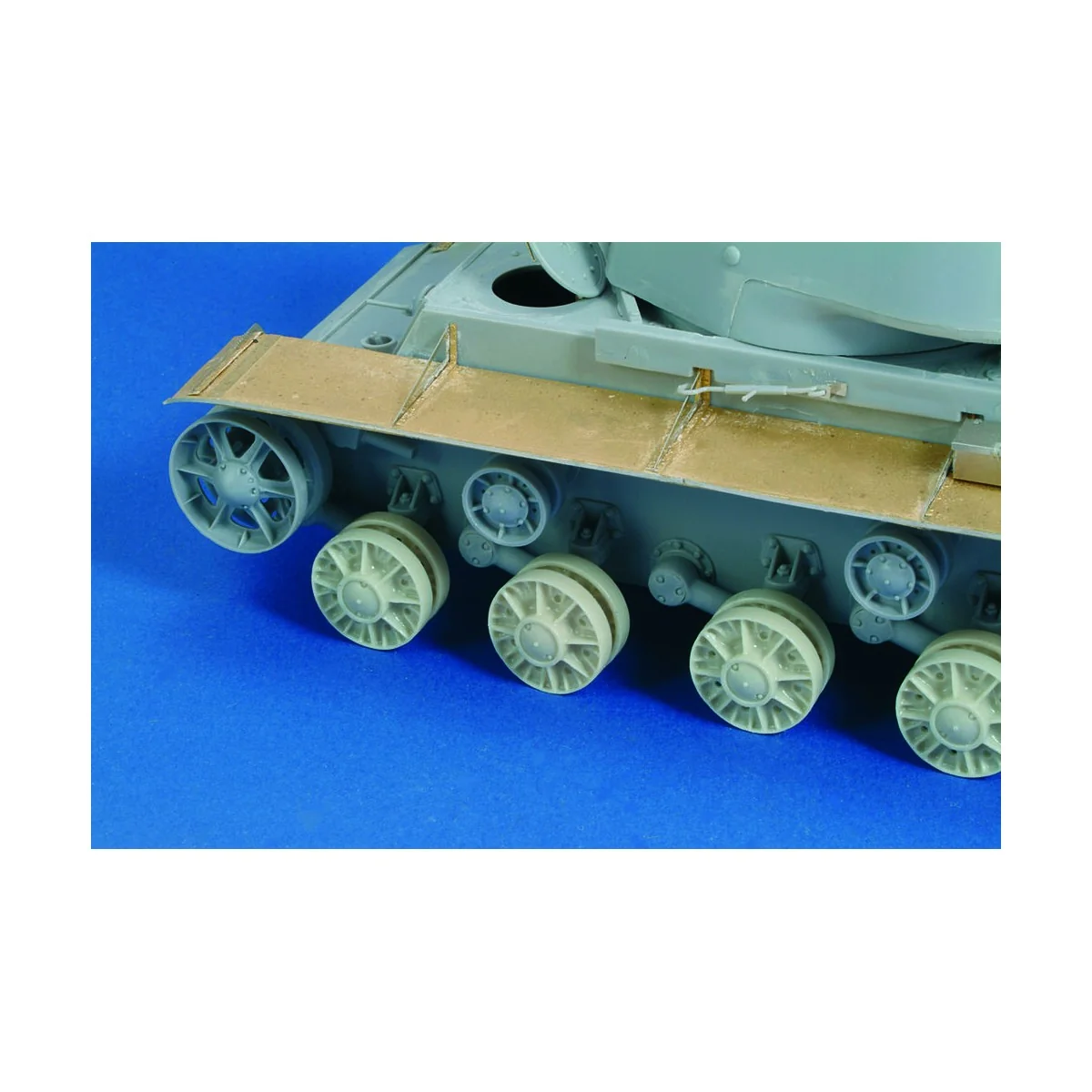 Wheels KVI/KV85 & KV18 'SU152', 1/35 - Royal Model RM530