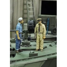 U.S. sailor and navy officer-WWII, 1/35 - Royal Model RM536