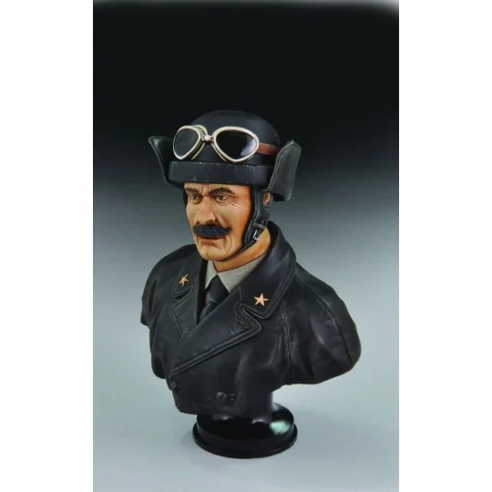 Italian Tanker-WWII Bust - Royal Model RM559