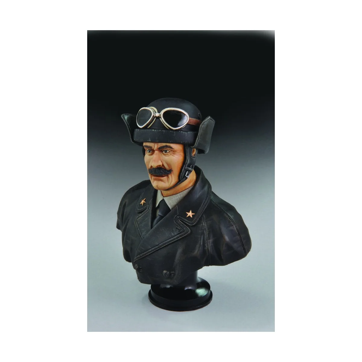 Italian Tanker-WWII Bust - Royal Model RM559