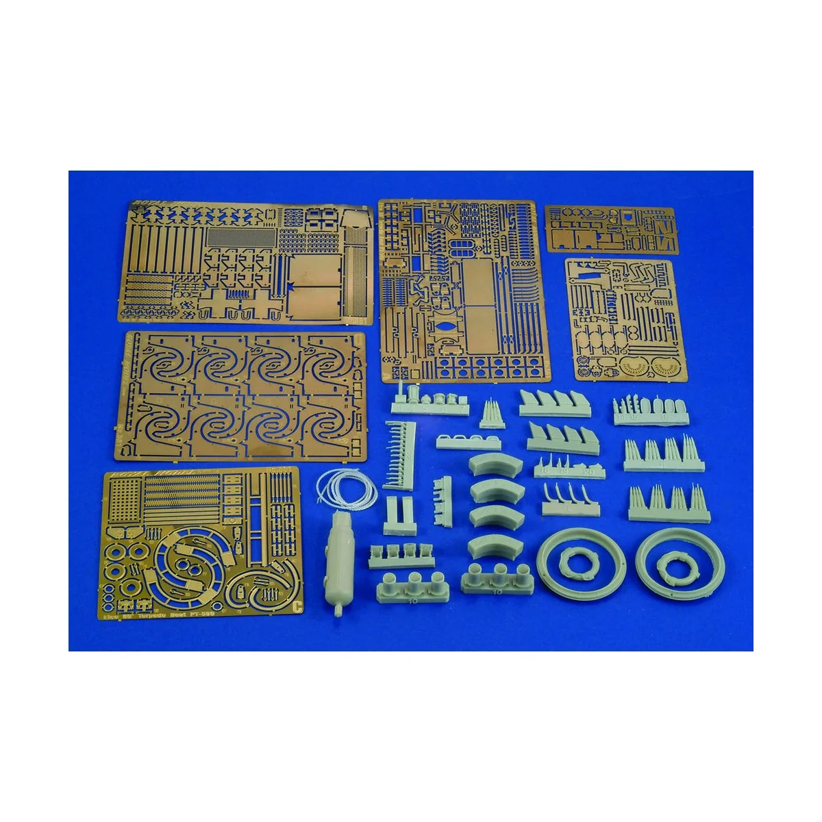 Elco 80' Torpedo Boat PT-596, 1/35 - Royal Model RM561