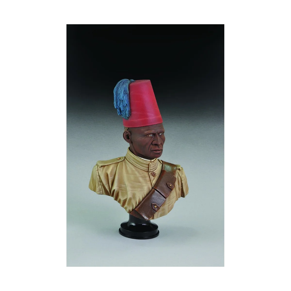 Ascari-Eritrea 1935 Bust, 1/10 - Royal Model RM566