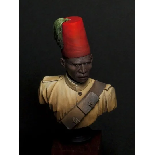 Ascari-Eritrea 1935 Bust, 1/10 - Royal Model RM566