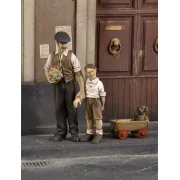 Civilian man with children-WWII, 1/35 - Royal Model RM573