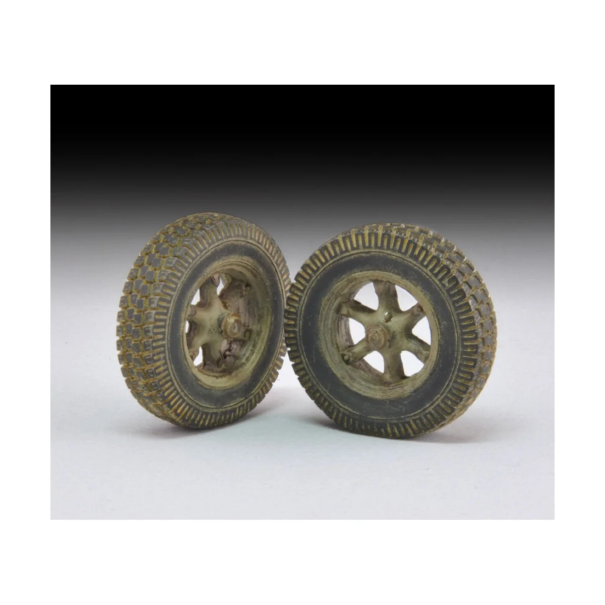 Sd. Kfz. 7 weighted wheels, 1/35 - Royal Model RM587