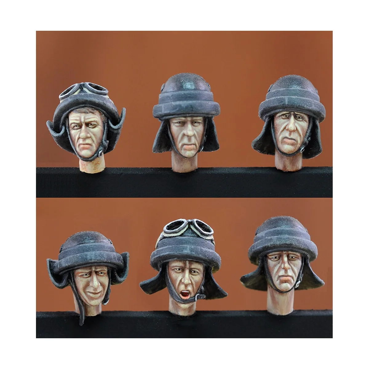 Italian tankers heads-WWII, 1/35 - Royal Model RM606