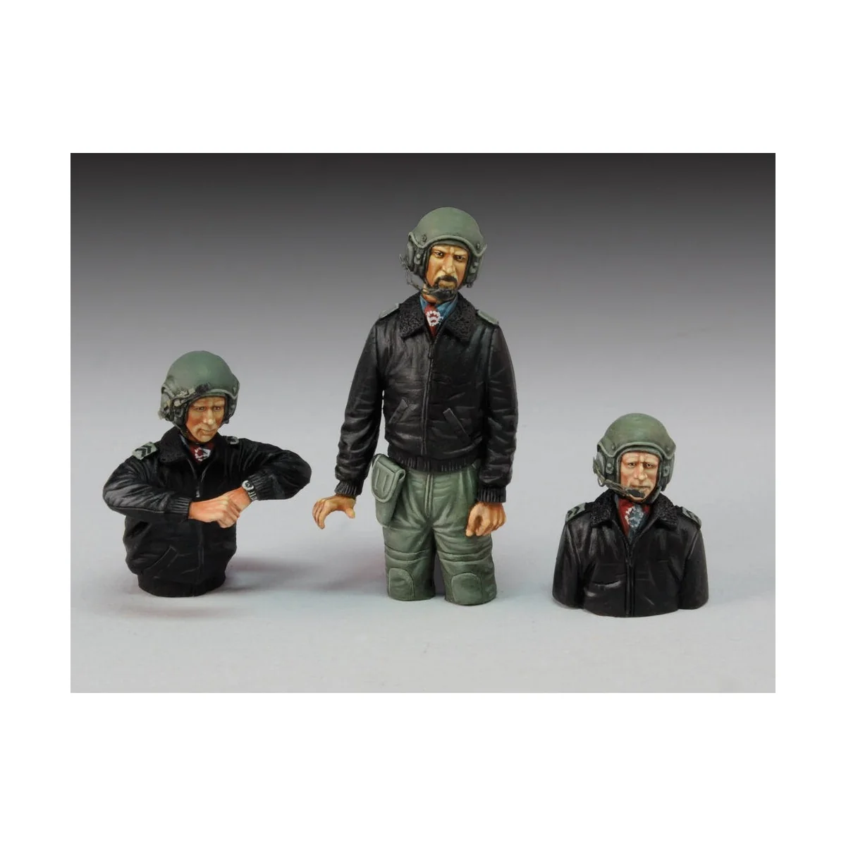 Modern italian tank crew-no.2, 1/35 - Royal Model RM629