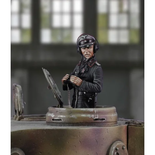 Tank commander “Grossdeutschland” Div. - Royal Model RM630