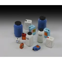 Plastic chemical/water containers & bottles, 1/35 - Royal Model RM648