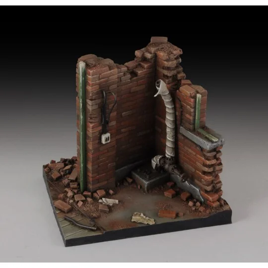 Factory corner ruin - Royal Model RM651