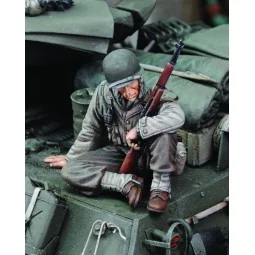 U.S. Infantry at rest with rifle-no.1-WWII, 1/35 - Royal Model RM659