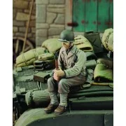 U.S. Infantry at rest with rifle-no.2 -WWII, 1/35 - Royal Model RM661