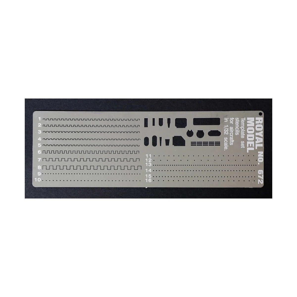Templates set stencils (Airplanes, 1/32 - Royal Model RM672